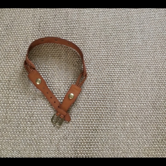BETSEY JOHNSON TAN LEATHER BRAIDED BELT IN SIZE L . main image 7